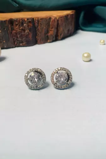 White silver plated stud earring