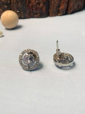 White silver plated stud earring 3