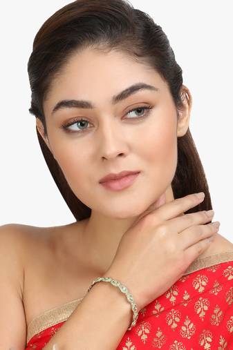Set of two gold-plated bangles becautiful handcarfted bangle