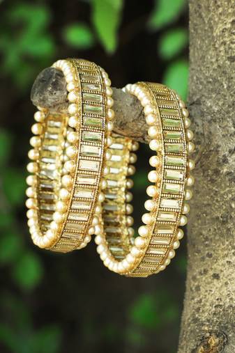 Women set of 2 24k gold-plated  becautiful handcarfted bangle