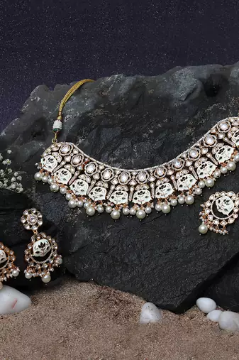Green meenakari kundan choker set