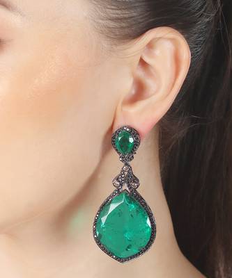 Green kundan dangler earrings 2