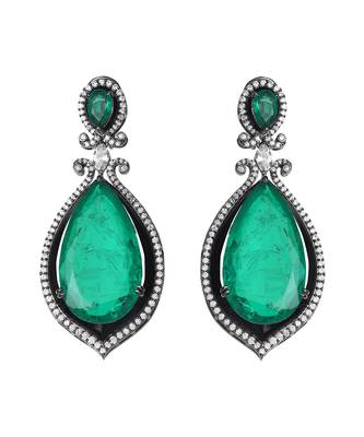Green kundan dangler earrings 4