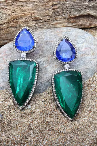 Green kundan dangler earrings