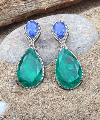 Green kundan dangler earrings 3