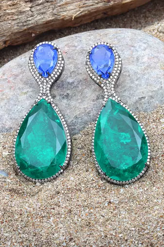 Green kundan dangler earrings