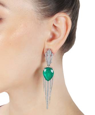 Green kundan dew drop shaped dangler earrings 2
