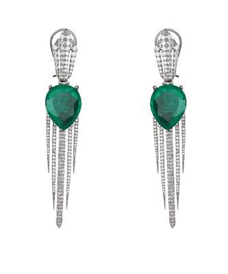 Green kundan dew drop shaped dangler earrings 4