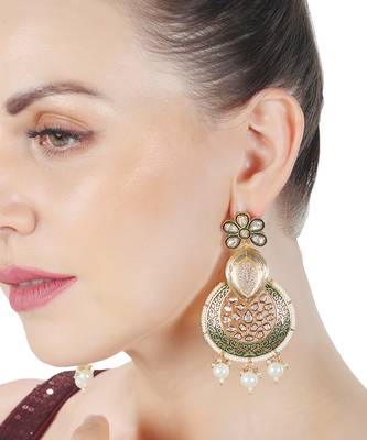 Green kundan & meenakari chaandbaali earrings 2