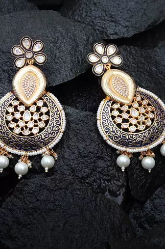 Blue kundan & meenakari chaandbaali earrings