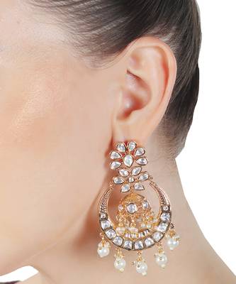 White kundan chaandbaali earrings 2