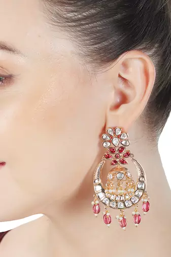 Red kundan chaandbaali earrings
