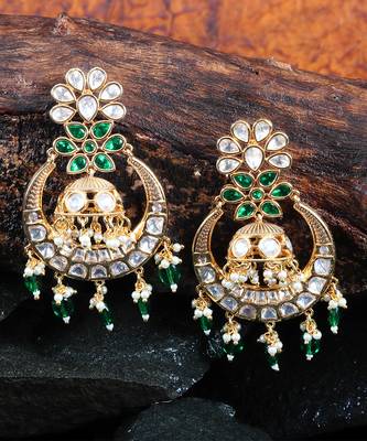 Green kundan chaandbaali earrings 3