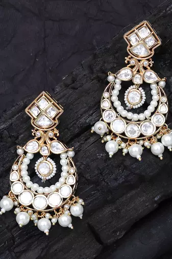 White kundan and polki chaandbaali earrings