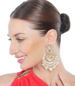 White kundan and polki chaandbaali earrings