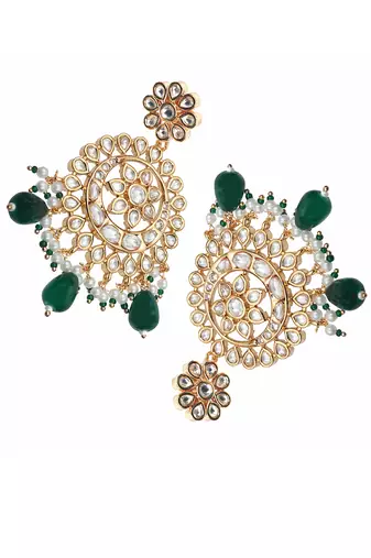 Green kundan chaandbaali earrings