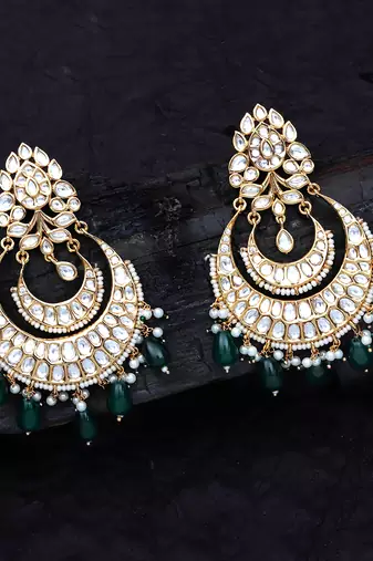 Green kundan and polki chaandbaali earrings