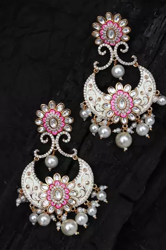 Pink & white kundan chaandbaali earrings
