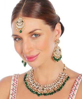 Emerald green meenakari kundan choker set 1