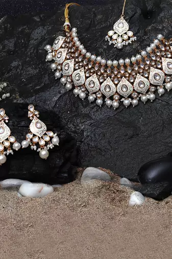 White meenakari kundan pearl choker set