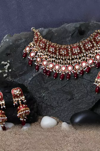 Red meenakari kundan choker set