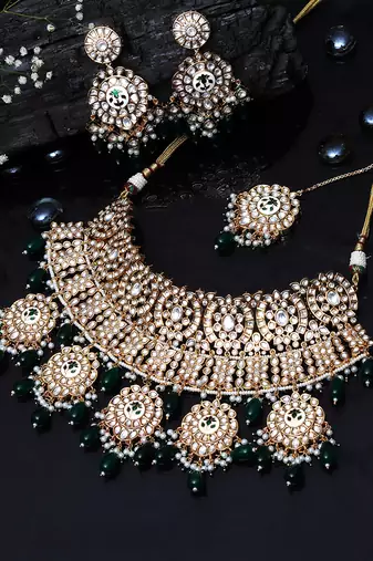 Emerald green bridal meenakari kundan choker set