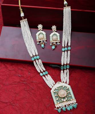 Mint jharoka shaped kundan long necklace set 5