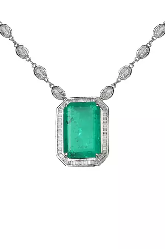 Emerald green kundan necklace