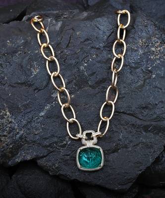 Green kundan necklace 2