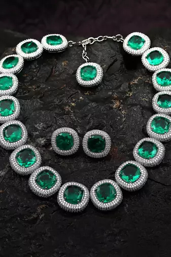 Green kundan choker set