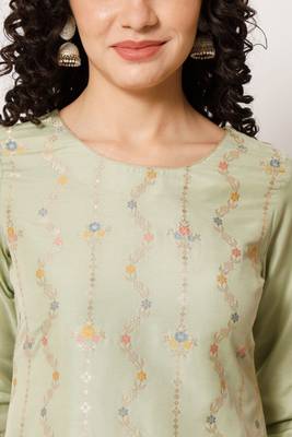 Pista Woven Silk Blend Women's Kurta, Pyjama & Dupatta Set 4