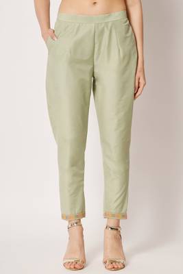 Pista Woven Silk Blend Women's Kurta, Pyjama & Dupatta Set 5
