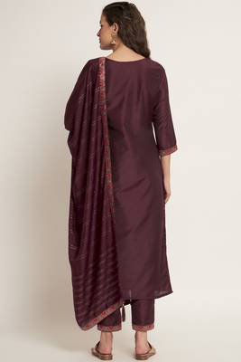 Dark Wine Woven Silk Blend Women's Kurta, Pyjama & Dupatta Set 2