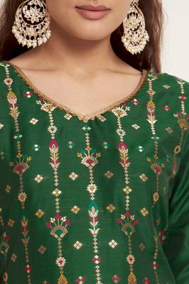 Dark Green Woven Silk Blend  Kurta pant  with Dupatta Set 4