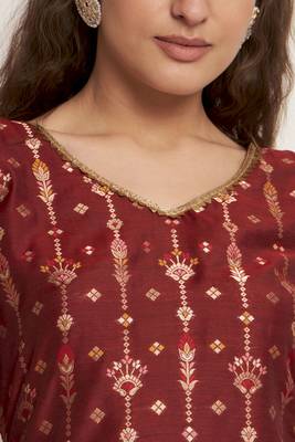 Dark Maroon Woven Silk Blend  Kurta pant  with Dupatta Set 4
