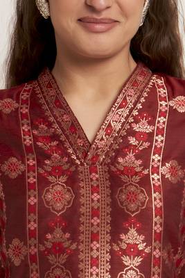 Dark Maroon Woven Silk Blend  Kurta pant  with Dupatta Set 4
