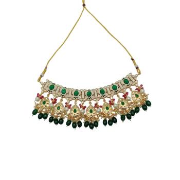 Gold plated traditional kundan pearl choker jewellery set for women 4
