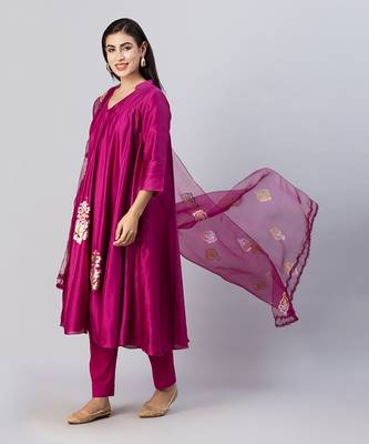 Plum pink free flow anarkali set 2