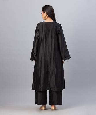 Black straight line kurta set 3