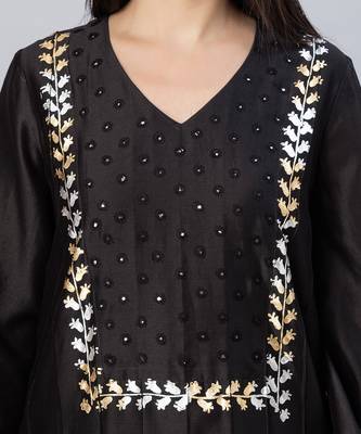 Black straight line kurta set 5