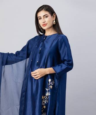 Brewers blue straight front open kurta set 4