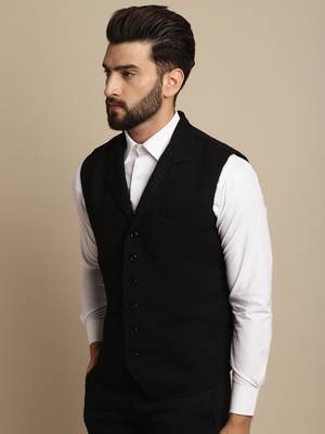 Waistcoat with notched lapel 4