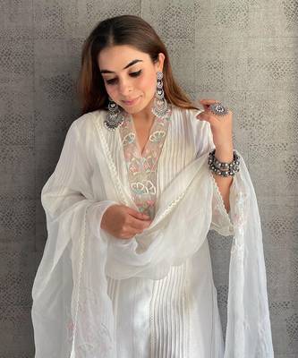 Off-White Chanderi Hand  Embroidered A-Line Plus Size Kurti Set 4