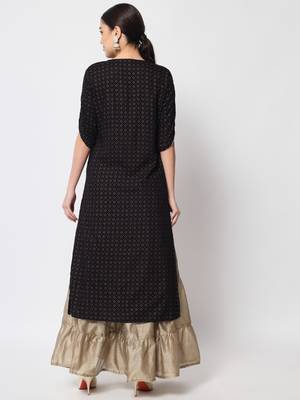 ftDiva Women Printed Frontslit Straight Kurta in Black 3