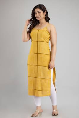 Women Chevron Print Straight Kurta in Yellow 2
