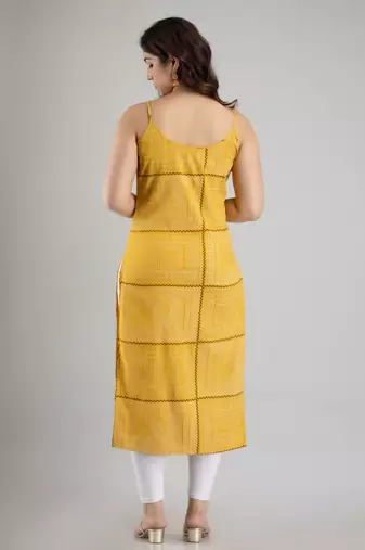 Women Chevron Print Straight Kurta in Yellow