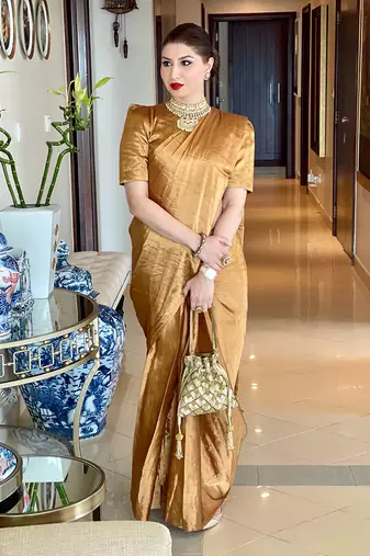 Dark gold zari tissue handwoven saree set