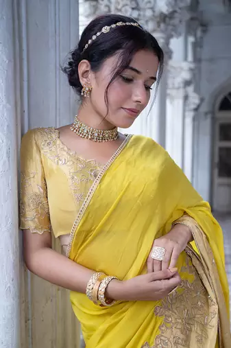 Gold tissue saree set