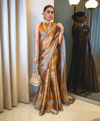 Dark gold zari tissue saree set 1