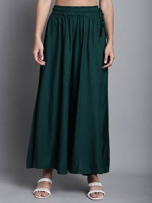 Women Dark Green Solid Flared Palazzos 1